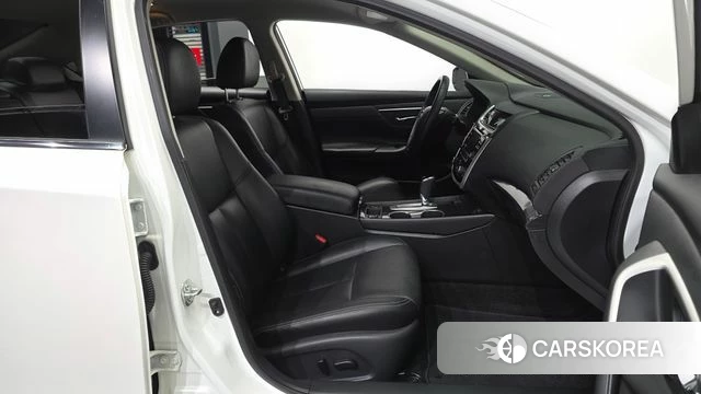 Nissan Altima 2018 Белый из Кореи, фото 2