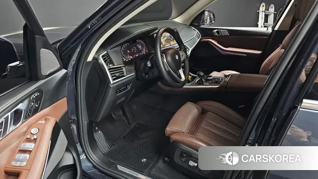 BMW X7 (G07) 2022 Цвет галактики из Кореи, фото 2