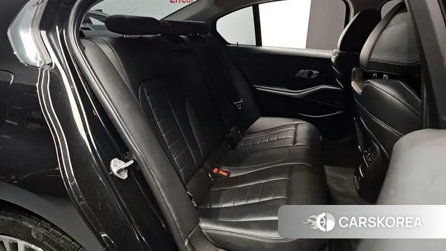 BMW 3 Series (G20) 2021 Черный из Кореи, фото 2