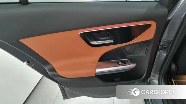 Mercedes-Benz C-Class W206 2025 Серый из Кореи, фото 2