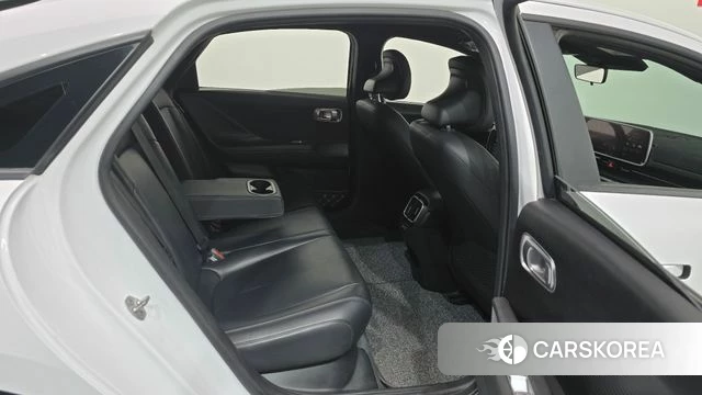 Hyundai Ionic 6 2023 Белый из Кореи, фото 2