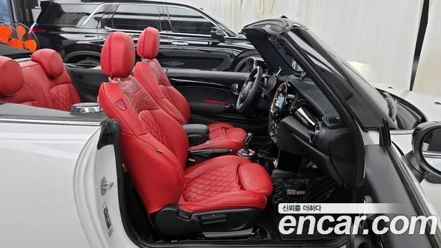 Mini Cooper Convertible 2023 Белый из Кореи, фото 2