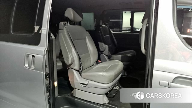 Hyundai The New Grand Starex 2019 Серебряный из Кореи, фото 2