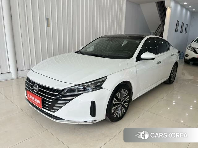 Nissan Teana 2023 Белый из Китая, фото 2