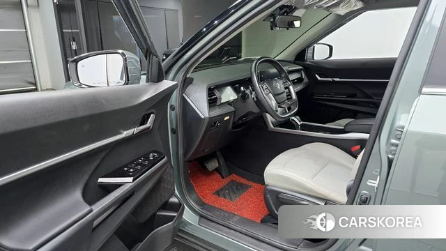 Ssangyong Torres 2023 Темно-зеленый из Кореи, фото 2