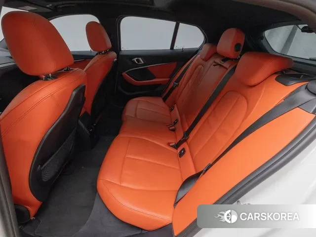 BMW 1 Series (F40) 2021 Белый из Кореи, фото 2