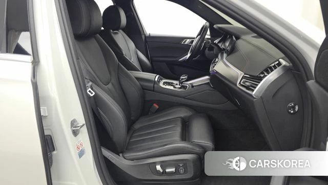 BMW X6 (G06) 2022 Белый из Кореи, фото 2