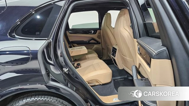 Porsche Cayenne (PO536) 2019 Черный из Кореи, фото 2