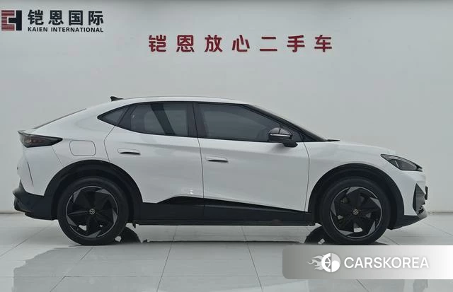 Volkswagen With the crowd 06 2025 Белый из Китая, фото 2