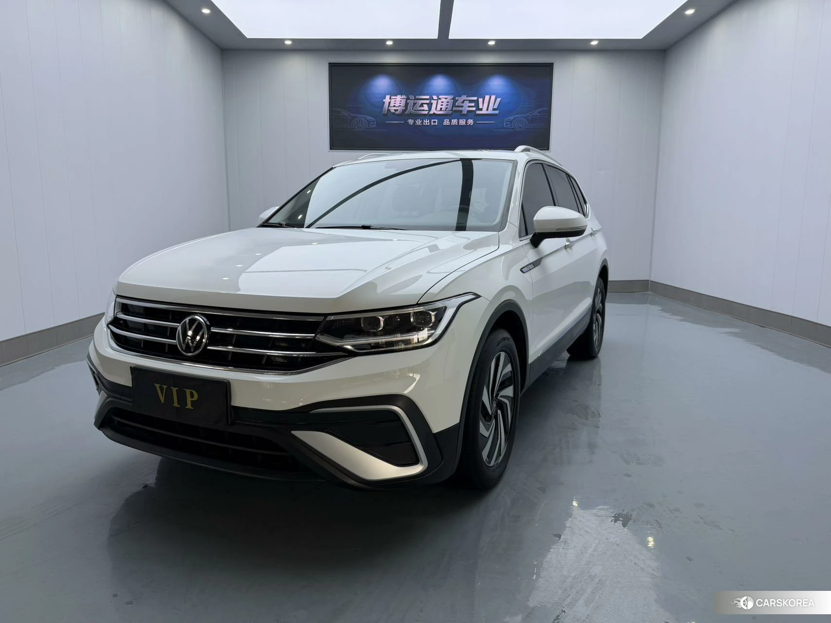 Volkswagen Tiguan L 2022 Белый из Китая, фото 2