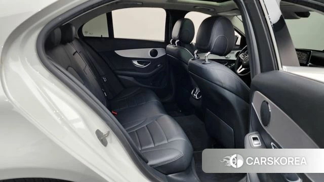 Mercedes-Benz C-Class W205 2020 Белый из Кореи, фото 2