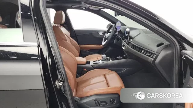 Audi A4 (B9) 2024 Черный из Кореи, фото 2