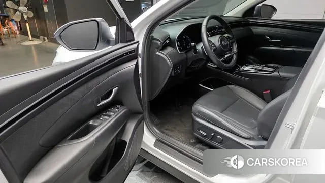 Hyundai Tucson Hybrid (NX4) 2023 Белый из Кореи, фото 2