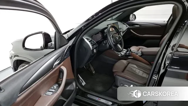 BMW X4 (G02) 2023 Черный из Кореи, фото 2