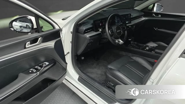 Kia The New K5 3rd generation 2025 Белый из Кореи, фото 2