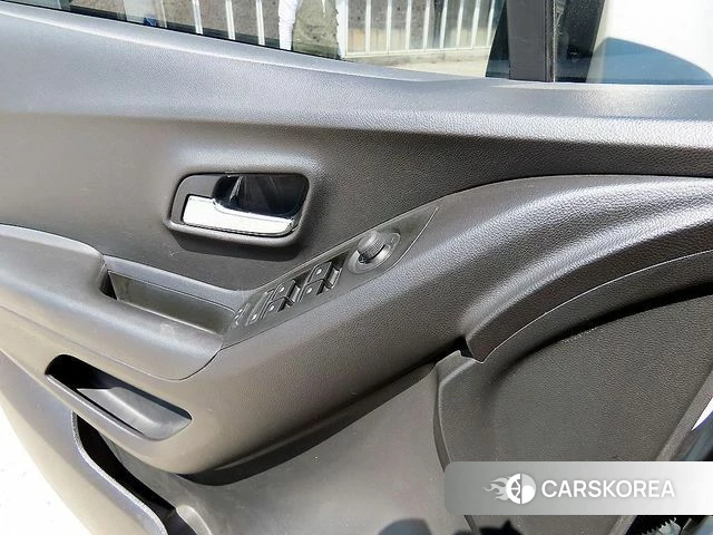Chevrolet (GM Daewoo) The New Trax 2018 Белый из Кореи, фото 2