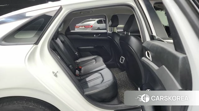 Kia K5 3rd generation 2022 Белый из Кореи, фото 2