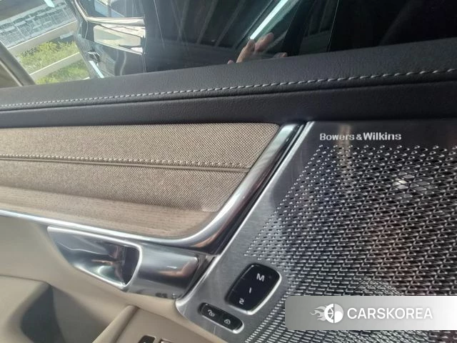 Volvo S90 2025 Черный из Кореи, фото 2