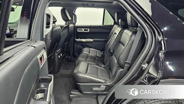Ford Explorer 6th Generation 2022 Черный из Кореи, фото 2