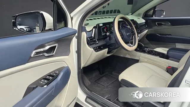 Kia Sportage 5th Generation Hybrid 2024 Белый из Кореи, фото 2