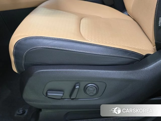 Kia Carnival 4th generation 2023 Черный из Кореи, фото 2