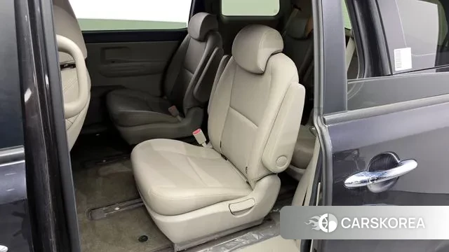 Kia The New Carnival 2019 Серый из Кореи, фото 2