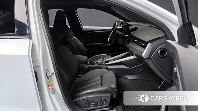 Audi S3 (8Y) 2023 Белый из Кореи, фото 2