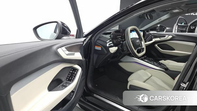 Audi A5 (B10) 2025 Черный из Кореи, фото 2