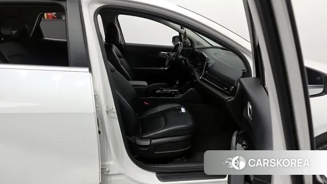 Kia Sportage 5th Generation 2022 Белый из Кореи, фото 2