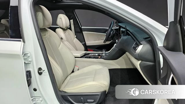 Genesis The New G70 2021 Белый из Кореи, фото 2