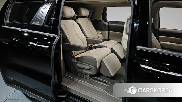 Kia The New Carnival 4th Generation 2025 Черный из Кореи, фото 2
