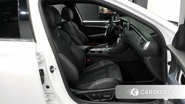 Genesis G70 2019 Белый из Кореи, фото 2