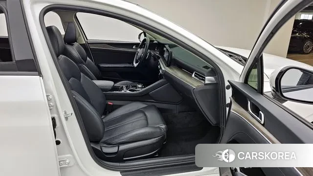 Kia K5 3rd generation 2021 Белый из Кореи, фото 2