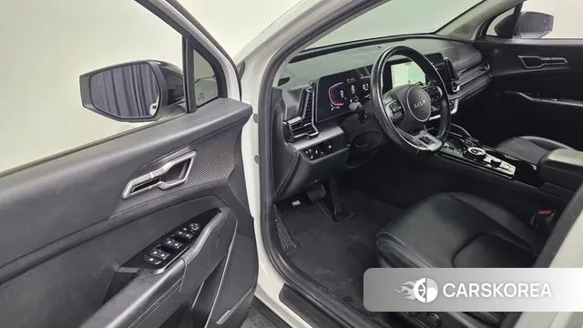 Kia Sportage 5th Generation 2023 Белый из Кореи, фото 2