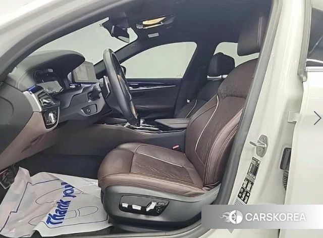 BMW 5 Series (G30) 2022 Белый из Кореи, фото 2