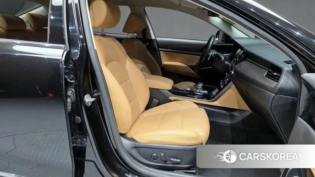 Kia K7 Premier 2021 Черный из Кореи, фото 2