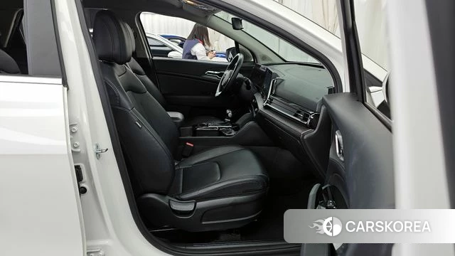 Kia Sportage 5th Generation 2022 Белый из Кореи, фото 2