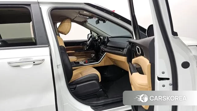 Kia Carnival 4th generation 2023 Черный из Кореи, фото 2