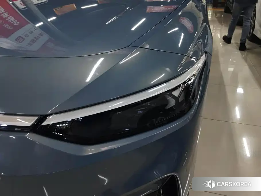 Volkswagen ID.7 VIZZION 2025 Silver/gray из Китая, фото 3
