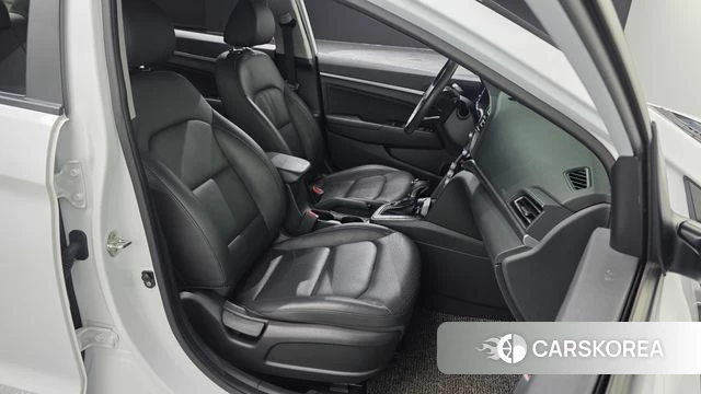 Hyundai The New Avante AD 2019 Белый из Кореи, фото 2