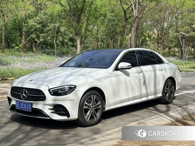 Mercedes-Benz E-class 2023 Белый из Китая, фото 2