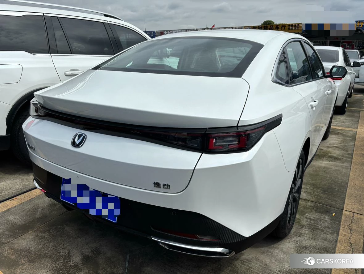 Chang'an Yidong 2025 Белый из Китая, фото 2