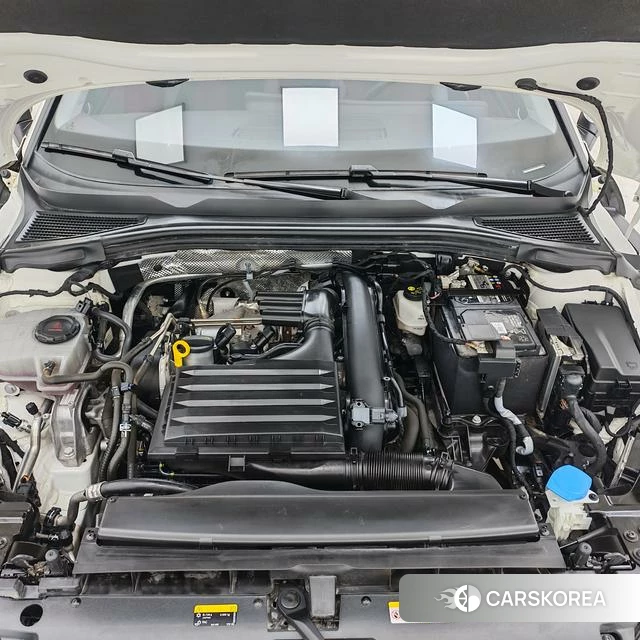 Volkswagen Lingdu 2022 Белый из Китая, фото 2