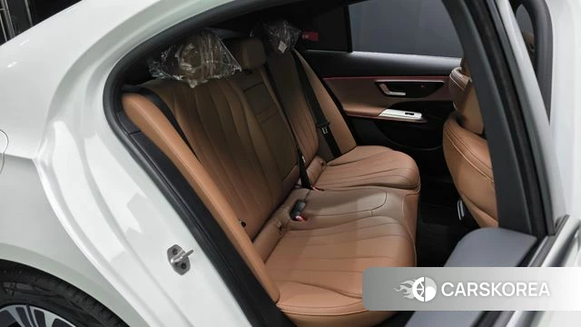 Mercedes-Benz E-Class W214 2025 Белый из Кореи, фото 2
