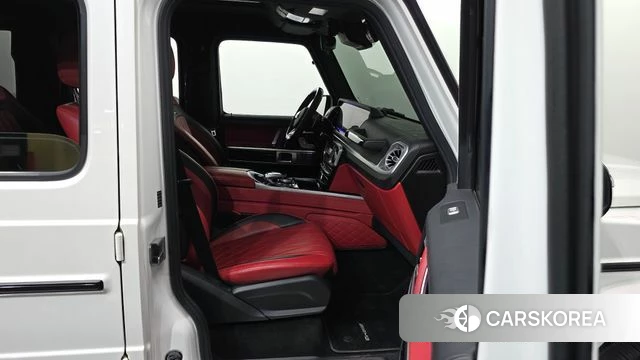 Mercedes-Benz G-Class W463b 2021 Белый из Кореи, фото 2