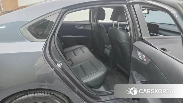 Kia The New K3 2nd generation 2021 Серый из Кореи, фото 2