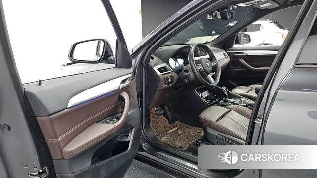 BMW X1 (F48) 2022 Серый из Кореи, фото 2