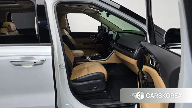 Kia Carnival 4th generation 2023 Белый из Кореи, фото 2