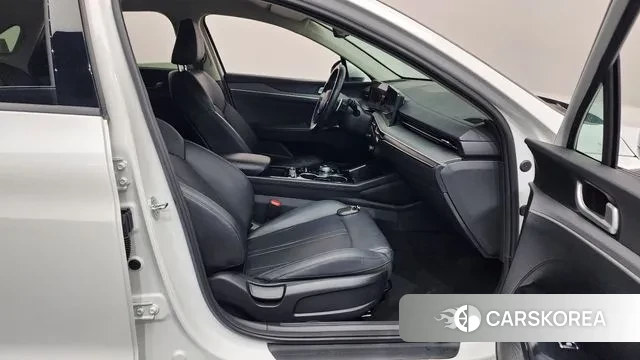 Kia The New K5 3rd generation 2024 Белый из Кореи, фото 2