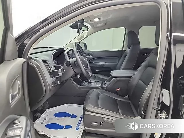 Chevrolet (GM Daewoo) Real New Colorado 2021 Черный из Кореи, фото 2